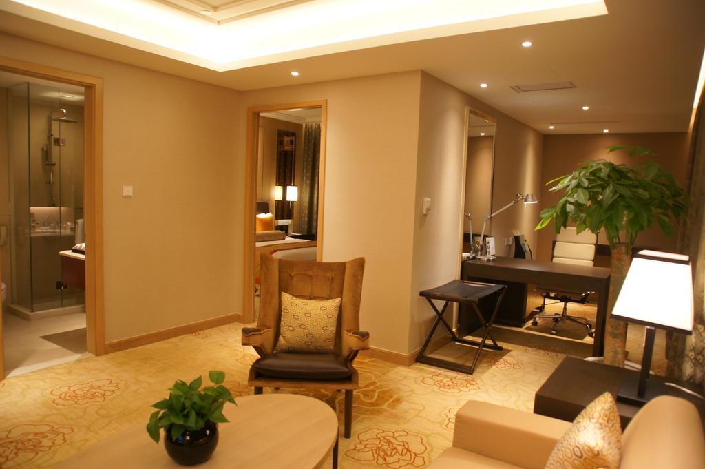 Kingswell Hotel Tongji เซี่ยงไฮ้ ภายนอก รูปภาพ