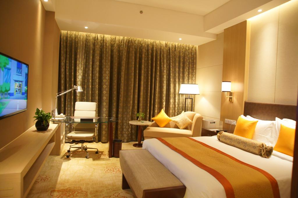 Kingswell Hotel Tongji เซี่ยงไฮ้ ภายนอก รูปภาพ