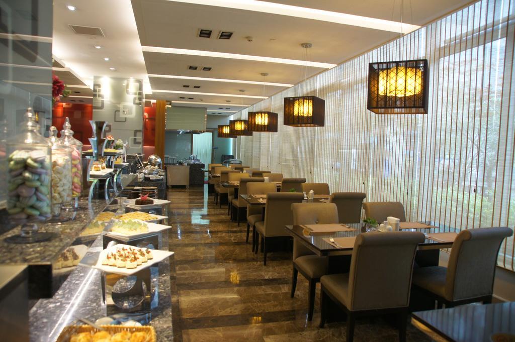 Kingswell Hotel Tongji เซี่ยงไฮ้ ภายนอก รูปภาพ