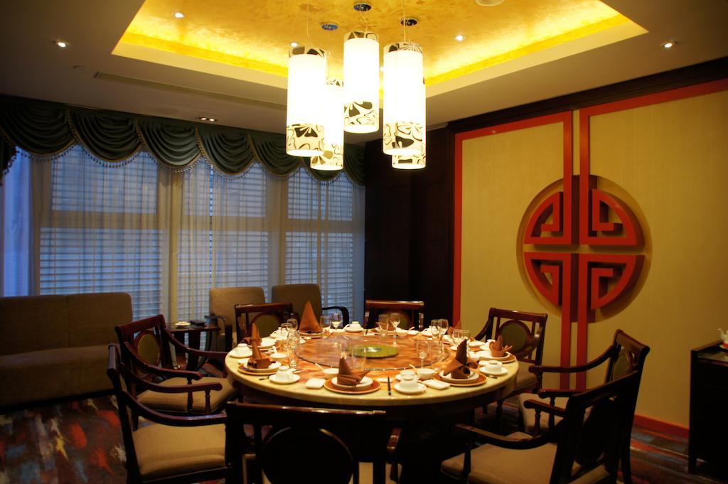 Kingswell Hotel Tongji เซี่ยงไฮ้ ภายนอก รูปภาพ